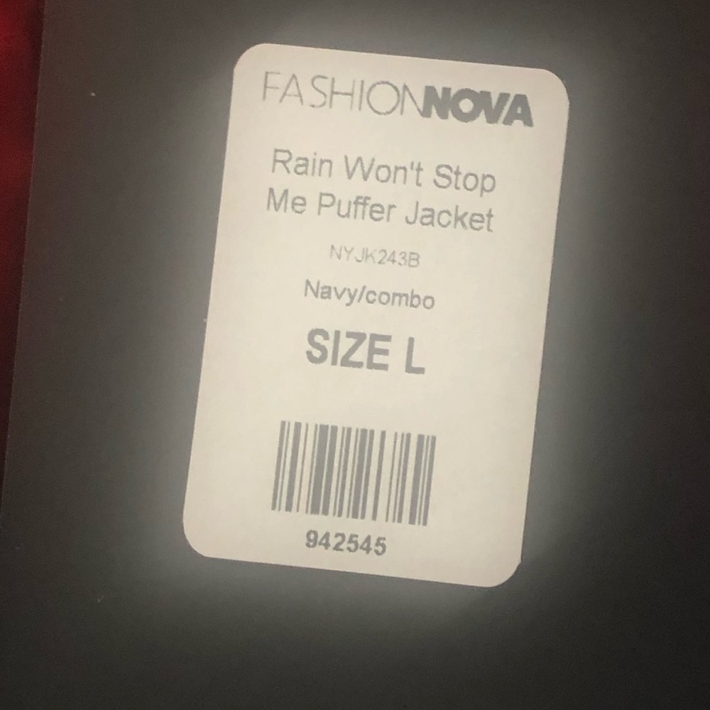 Rain wont stop me puffer jacket - Picture 6 of 6